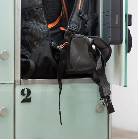 Hellobcn Youth * Barcelona