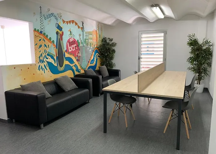 Hellobcn Youth * Βαρκελώνη