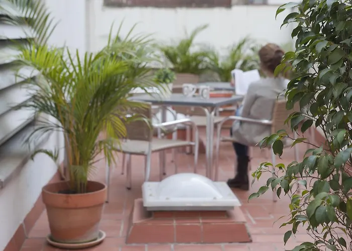 Hellobcn Youth Hostel