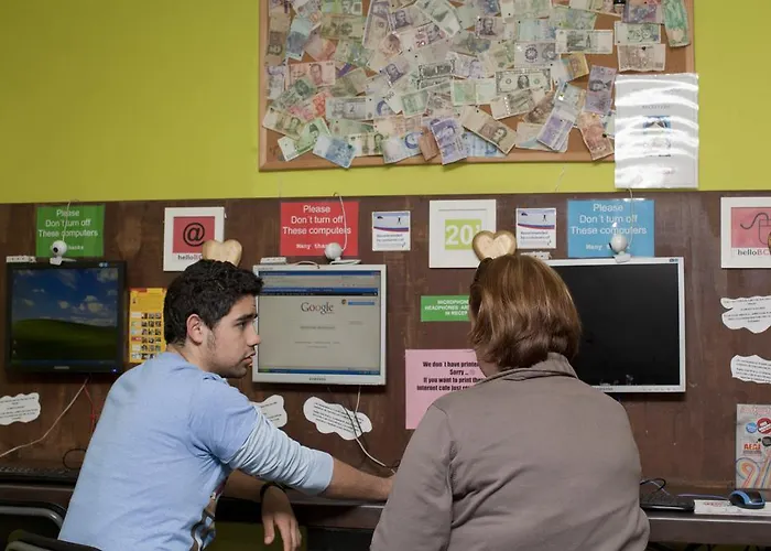 Hellobcn Youth Βαρκελώνη