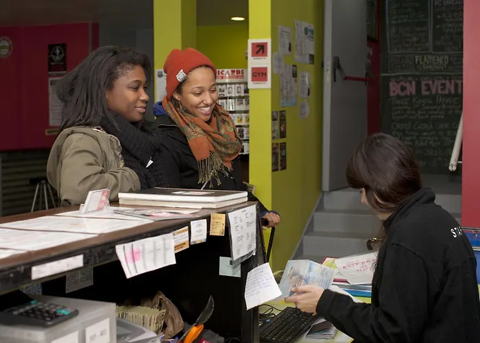 Hellobcn Youth Βαρκελώνη