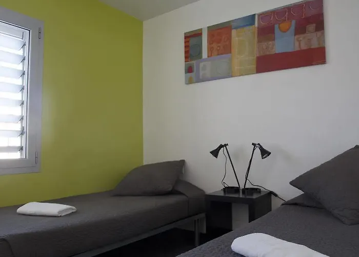 Hostel Hellobcn Youth *