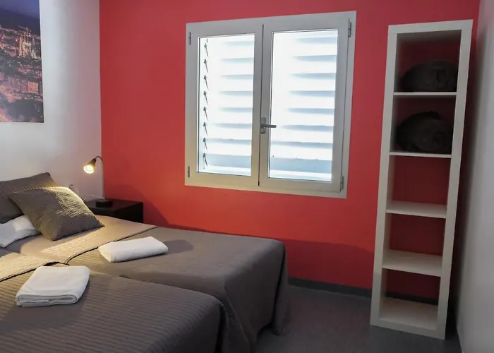 Hellobcn Youth Hostel